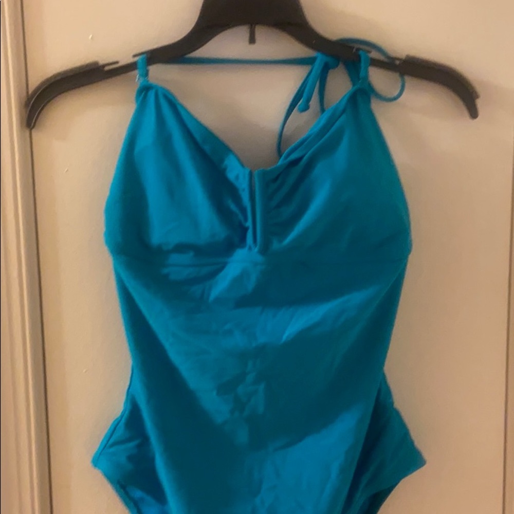 One piece Old Navy swimsuit
